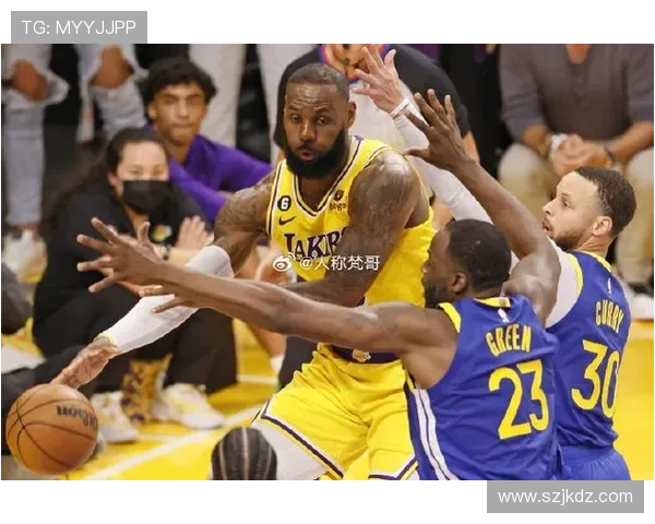 德雷蒙德·格林挡拆提升球队防守效率，拉开攻防转换差距